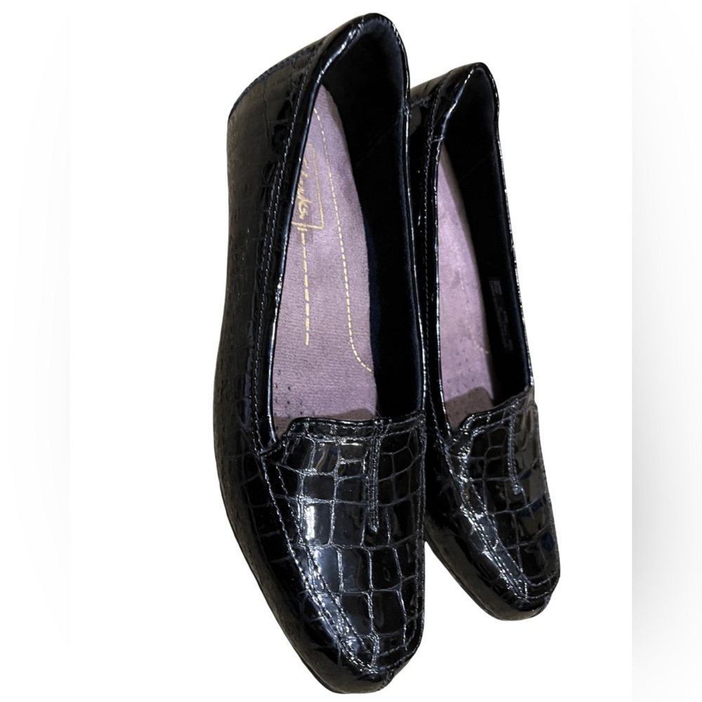 CLARKS KEESHA LUCA CROC PATENT LEATHER LOAFERS SIZE 6.5
